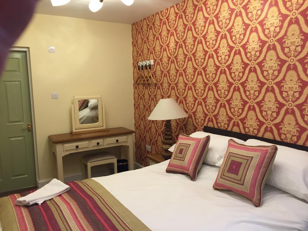 The Talbot Hotel Cleobury Mortimer Ngoại thất bức ảnh