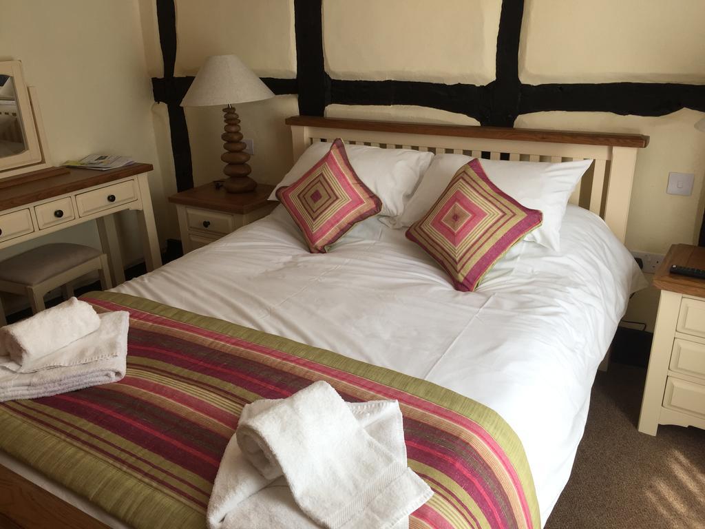 The Talbot Hotel Cleobury Mortimer Ngoại thất bức ảnh