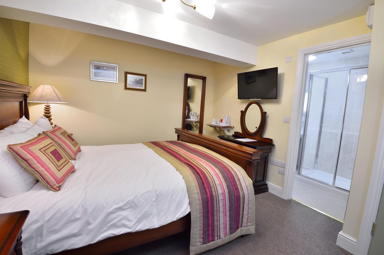 The Talbot Hotel Cleobury Mortimer Ngoại thất bức ảnh